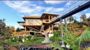 Bridge villa